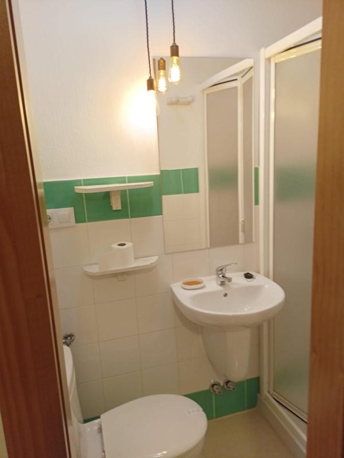 Hospedium Dlj Hostal Ben Nassar Arjona Esterno foto