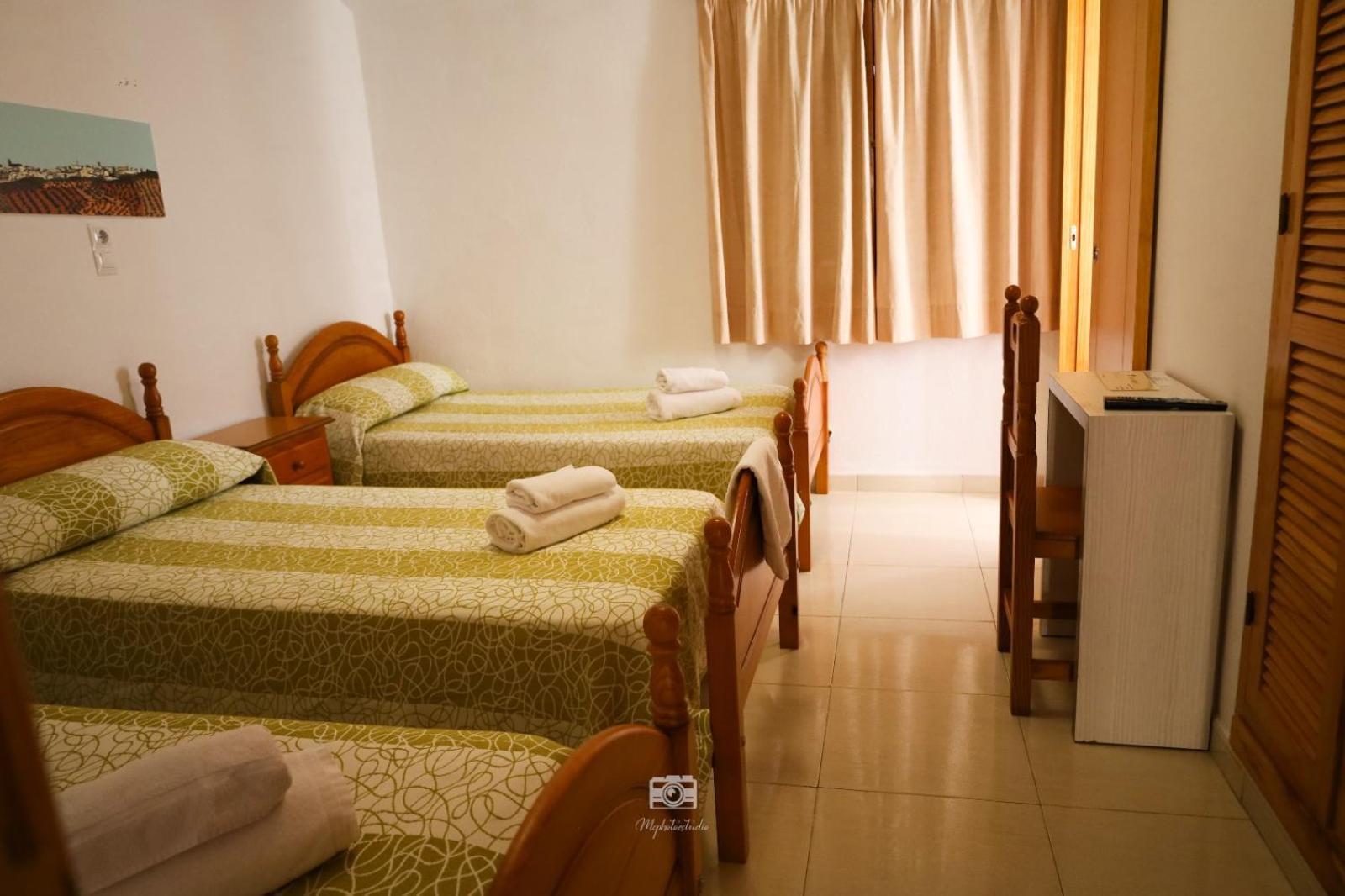 Hospedium Dlj Hostal Ben Nassar Arjona Esterno foto